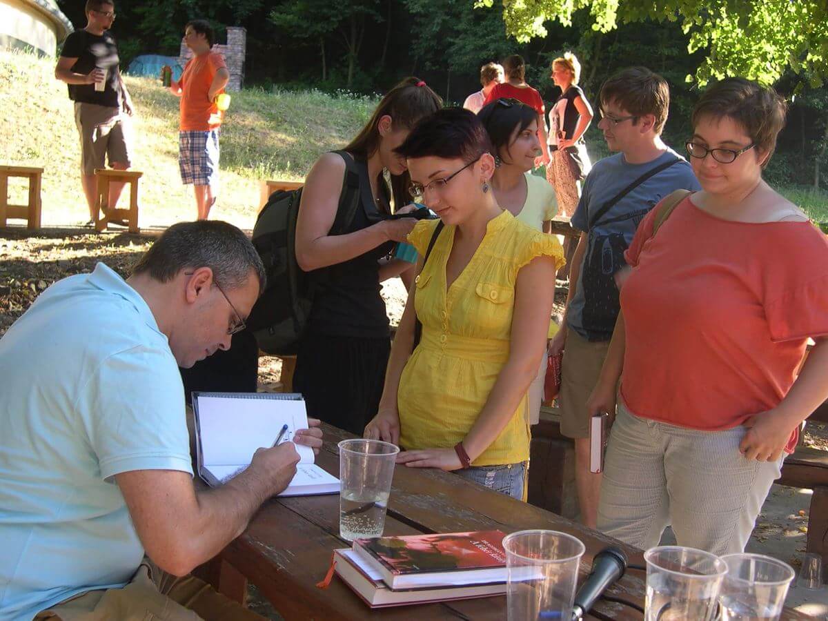 A Máglyától a hétköznapi feminizmusig – Képriport a FISZ-tábor 3. napjáról