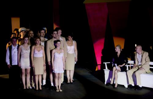 „Szerelmi melodráma parabolába ágyazva”