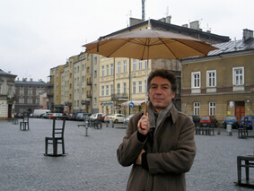 Solymosi Krakkóban, esőben